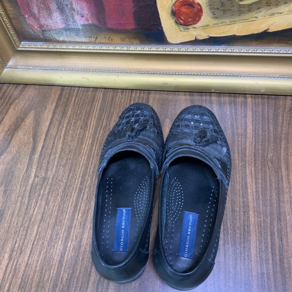 Men's Formal Pumps - Picture 2 of 2